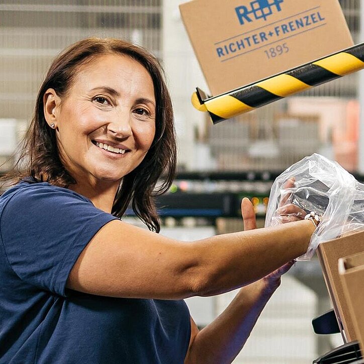 Mitarbeiterin in der Logistik bei R+F