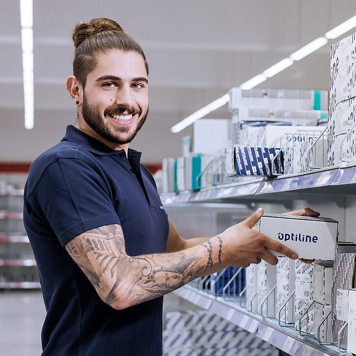 R+F Mitarbeiter im ProfiStore