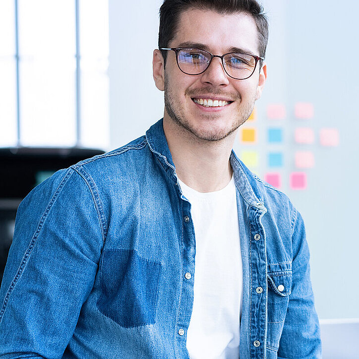 R+F Mitarbeiter E-Commerce