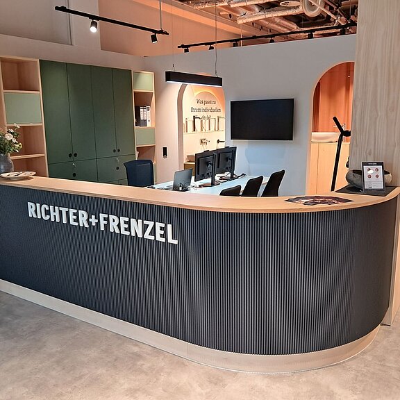 Richter+Frenzel Bäder & Wellness Store Pfaffenhofen Empfangsbereich