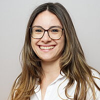 Nina Dinter